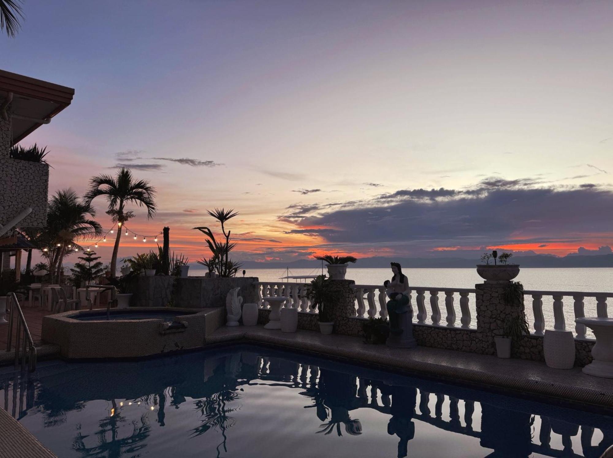 Sunset Beach Resort โมอัลโบอัล ภายนอก รูปภาพ